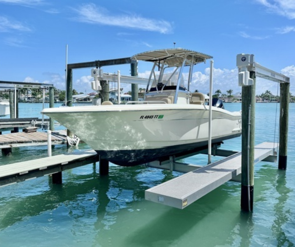 Professional boat salvage team Clay County Florida