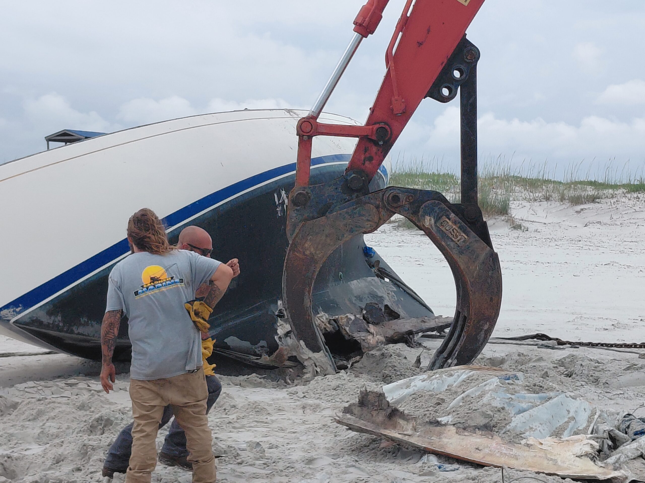 Marine salvage operation Florida